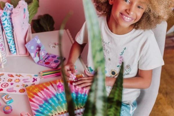 Набор лаков для ногтей Make it Real «Магическое превращение» MR43218