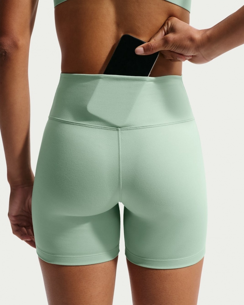 Шорты Nike W NK DF ONE HR 5IN SHORT Useam IO0809-006 р.M зеленый