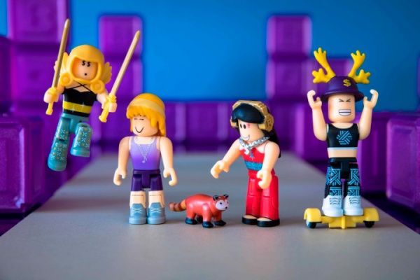 Набір Roblox Jazwares колекційних Mix&Match Set Build a Billionaire Heiress W3 8 см 4 шт 