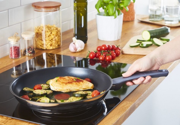 Набор посуды Daily Cook 11 предметов G713SB45 Tefal