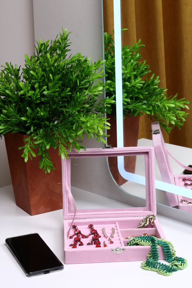 Скринька для прикрас Velvet 20.2х15.2х4.7 рожева