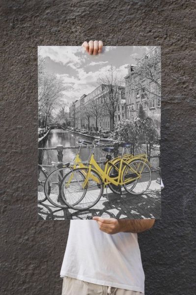 Картина Жёлтый велосипед 560х800 Posterclub 