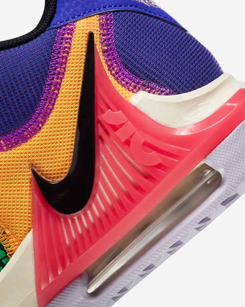 Кроссовки Nike LEBRON WITNESS 7 DM1123-501 р.42 разноцветный