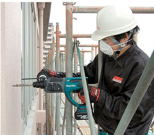 Перфоратор Makita DHR202RFJ