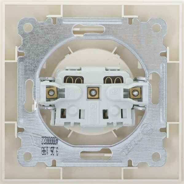 Розетка без заземлення Makel Karea 00 без шторок без кришки слонова кістка