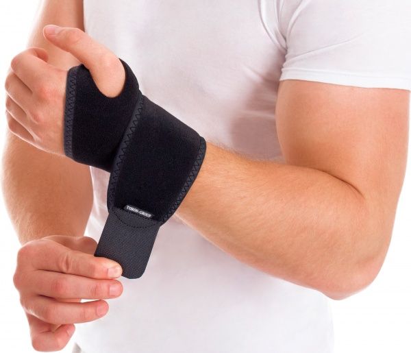 Супорт зап'ястя Торос-Груп р. 23 см Тип 500 неопреновий універсальний чорний/сірий