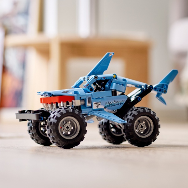 Конструктор LEGO Technic Monster Jam™ Megalodon™ 42134