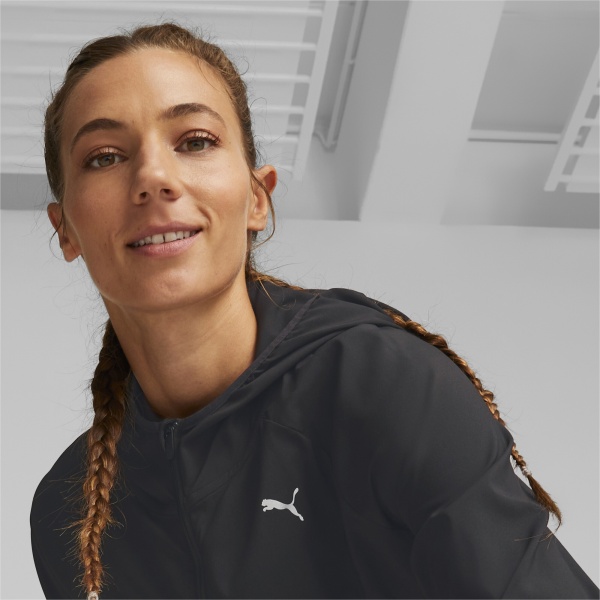 Вітрівка Puma RUN LIGHTWEIGHT JACKET W 52328601 р.L чорний