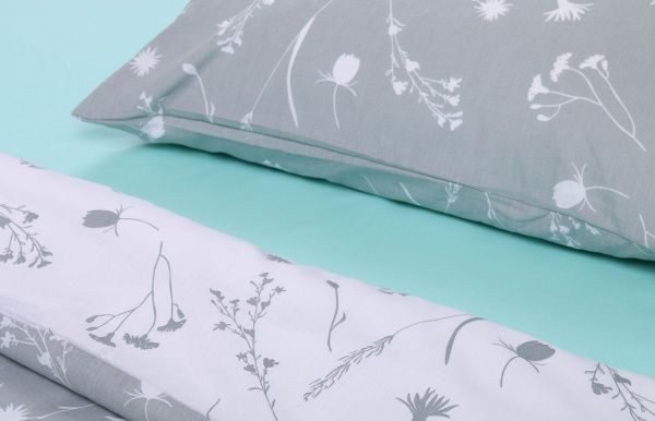 Комплект постільної білизни Польові Квіти світло-сірий із білим Homeline 