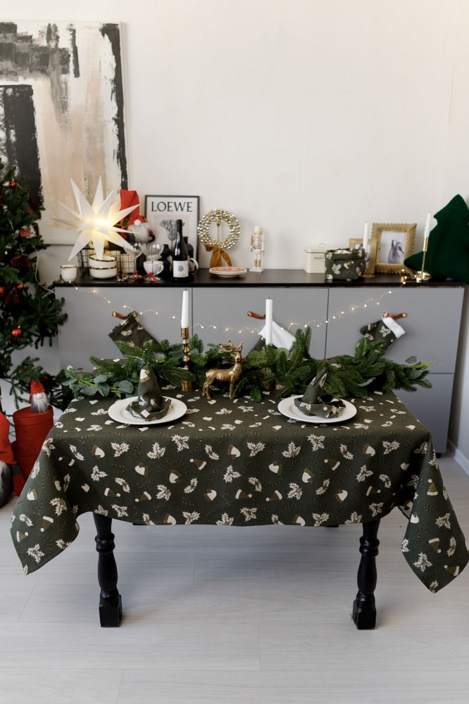 Скатерть Шапочки на зеленом 136x220 см Прованс