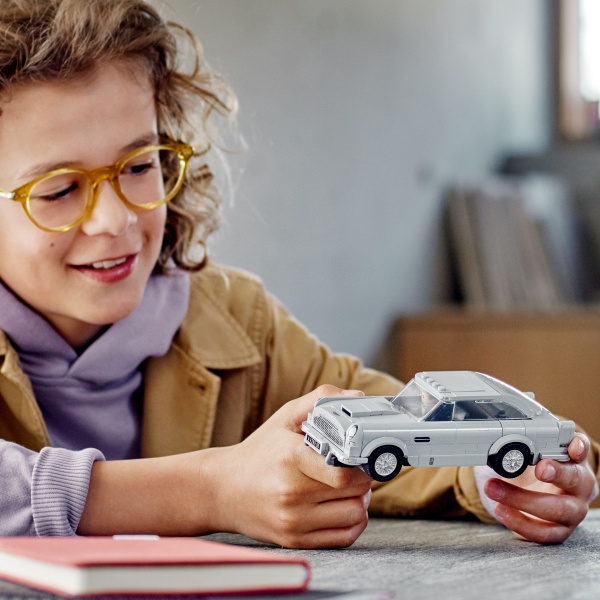 Конструктор LEGO Speed Champions 007 Aston Martin DB5 76911