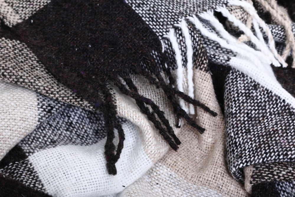 Плед полушерстяной Vladi 170x210 см черно-белый