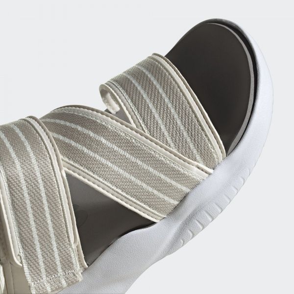 Сандалии Adidas 90s SANDAL EG5133 р. 5 белый