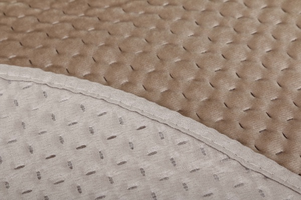 Покрывало 3D Velvet 160x220 см La Nuit светло-бежевый 