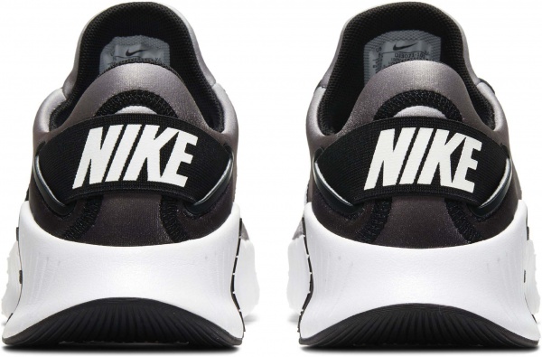 Кроссовки Nike W FREE METCON 4 DJ3071-101 р.38 черно-белый