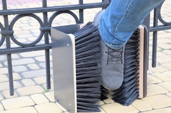 Щетка для улицы Golwood G/BR-S уличная щетка для чистки обуви, металлический каркас