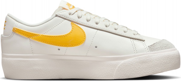 Кроссовки Nike NIKE BLAZER LOW PLATFORM DJ0292-111 р.38 белый