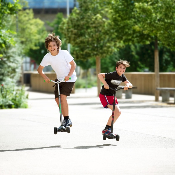 Самокат Micro Maxi PRO Deluxe чорний із червоним MMD087 