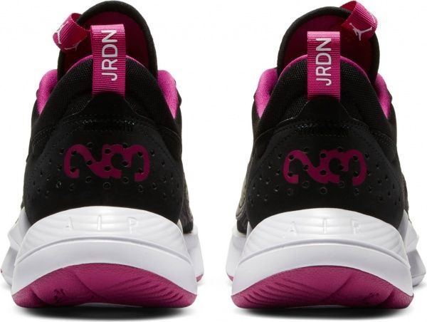 Кросівки Nike WMNS JORDAN AIR CADENCE CV1761-015 р.US 7,5 чорний