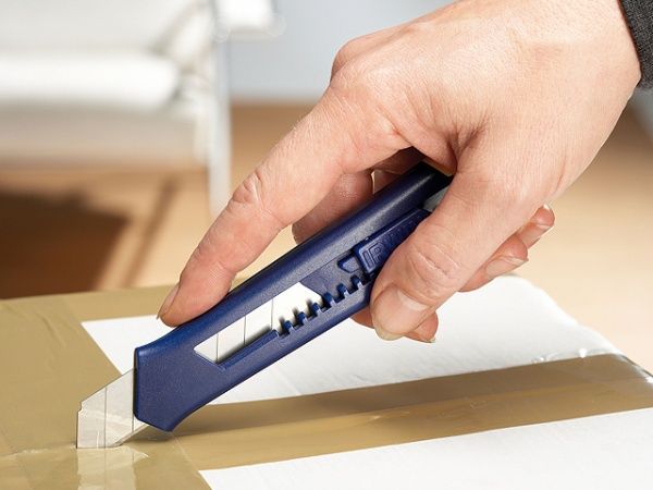 Ніж Irwin 18 мм з висувним сегментом 10506547