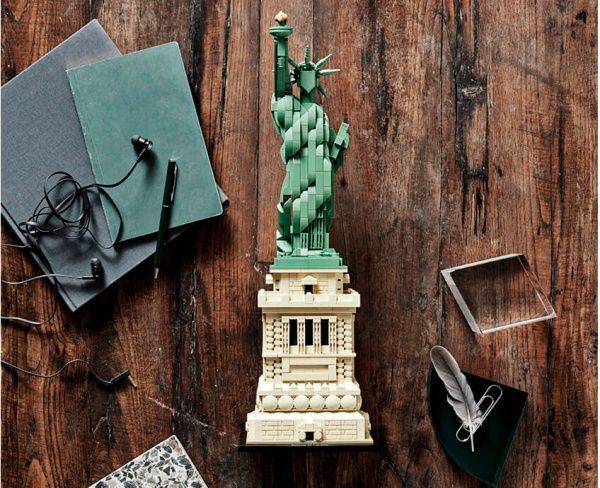 Конструктор LEGO City Статуя Свободы 21042