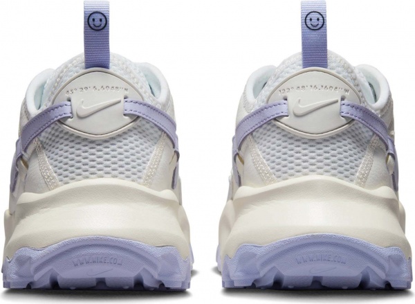 Кросівки Nike TC 7900 PRM FD0385-121 р.40,5 білий