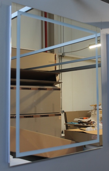 Зеркало со встроенной подсветкой ЮВЕНТА Arizona-70 Квадрат 