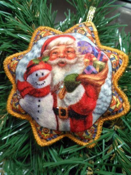 Підвіска фетрова Зірочка Дід Мороз та Сніговик червона 8 см