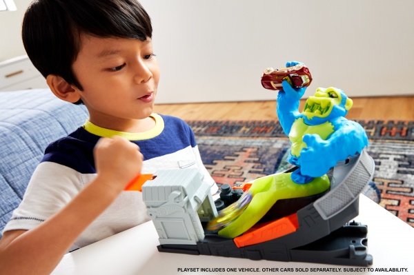 Игровой набор Hot Wheels Атака токсической обезьяны GTT66