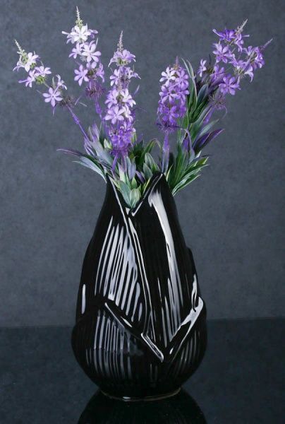 Ваза Флора бутон 3001 25 см чорна Eterna