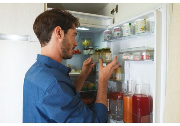 Встраиваемый холодильник Candy CBL3518EVW