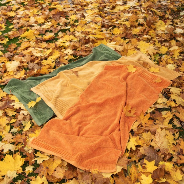 Рушник махровий Paulo 30x50 см помаранчевий Zwoltex 