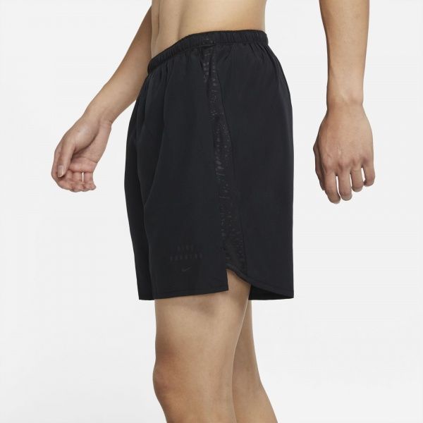 Шорты Nike M NK RN DVN CHLGR SHRT 7 BF GX DA0408-010 р. S черный