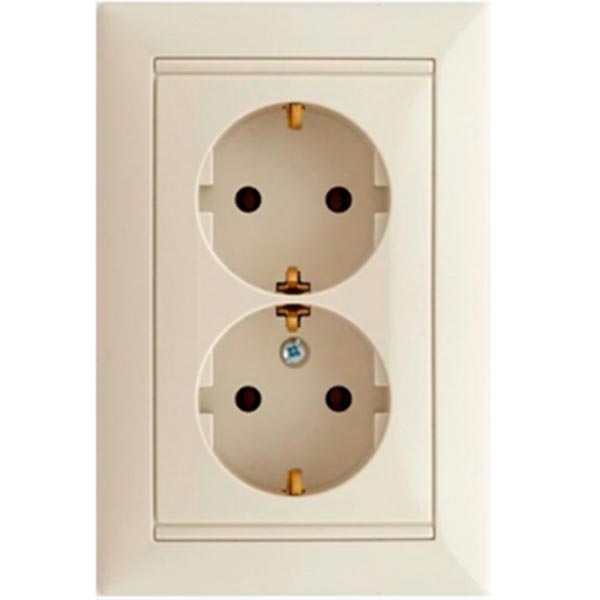 Розетка подвійна із заземленням Legrand Valena 2К+З 16 А без шторок кремовий 774370