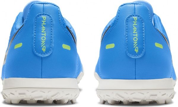 Бутси Nike Phantom GT Club TF CK8469-400 р. US 7 чорний