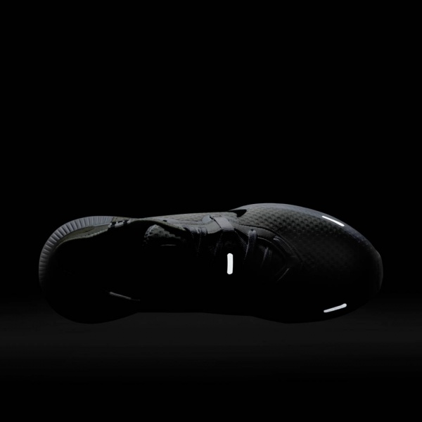 Кросівки Nike Reposto CZ5631-102 р.US 9,5 білий