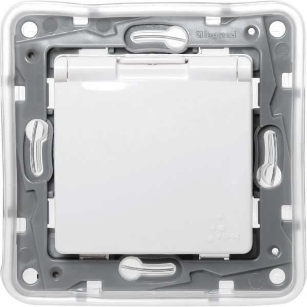 Розетка із заземленням Legrand Etika білий