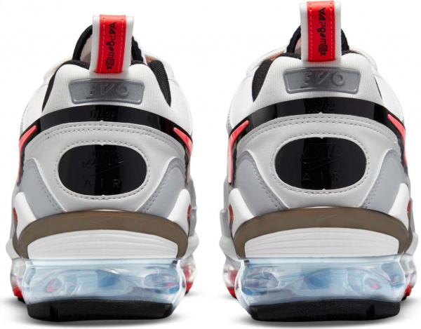 Кроссовки Nike AIR VAPORMAX EVO CZ1924-100 р.US 8,5 чорно-серый с белым