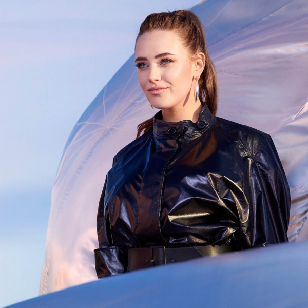 Тушь для ресниц L'Oreal Paris Air Volume Mega Mascara стойкая Extra Black 9 г