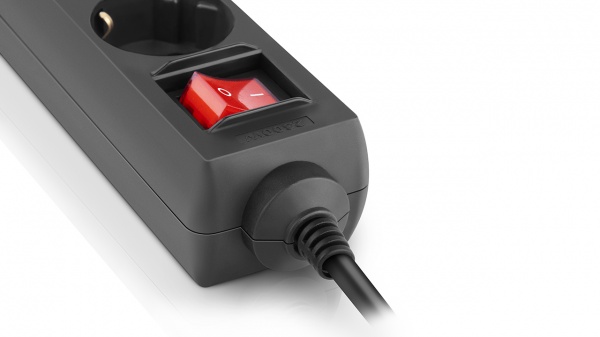 Фильтр-удлинитель Real-el RS-Protect M с заземлением 5 гн. черный 3 м