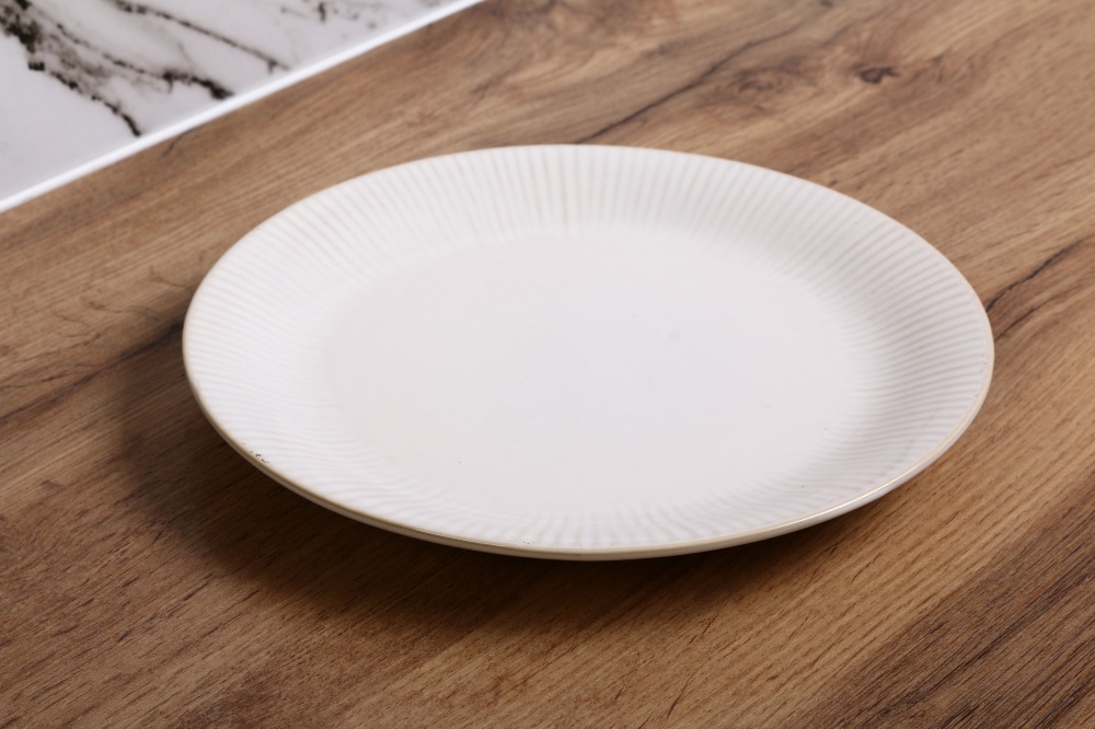 Тарілка обідня Bella Vita Needl 22 см 2 сорт