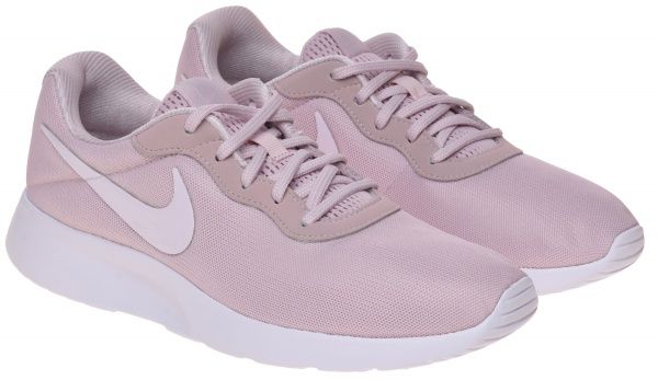 Кроссовки Nike WMNS NIKE TANJUN 812655-610 р.7 розовый