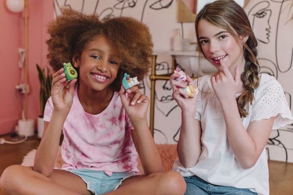 Блеск для губ Make it Real «Авокот» MR23013