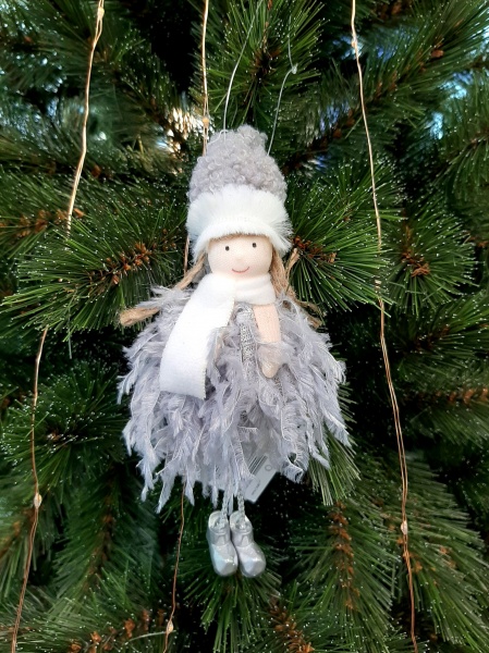 Прикраса новорічна Дівчинка 18 см сірий A-793811