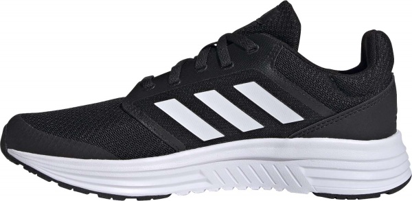 Кроссовки Adidas GALAXY 5 FW6125 р.UK 5,5 черный
