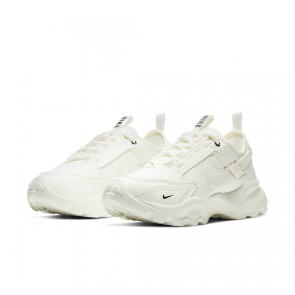Кросівки Nike TC 7900 DD9682-100 р.40,5 бежевий