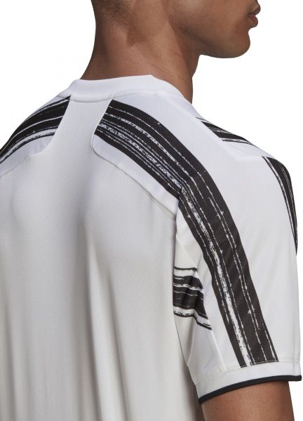 Футболка Adidas JUVE H JSY EI9894 р.S білий