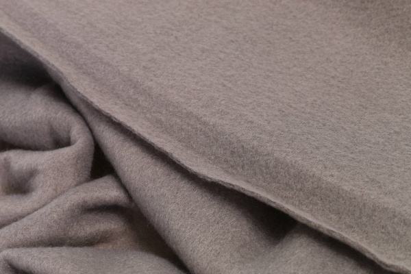 Плед флисовый 125x150 см темно-серый UP! (Underprice) 