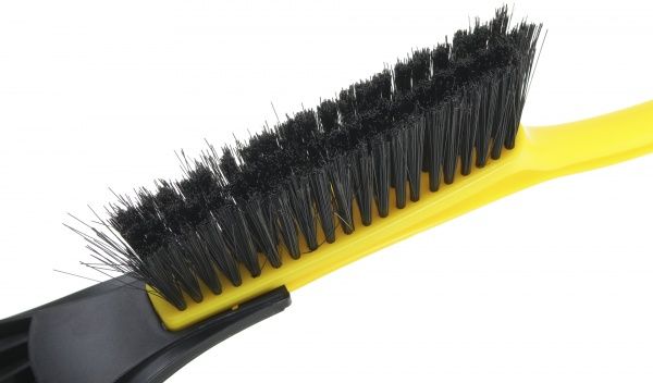 Щетка со скребком Auto Assistance AA2218 