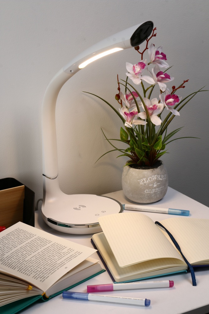 Настольная лампа Luna 7 Вт белый LML-608CCT-B